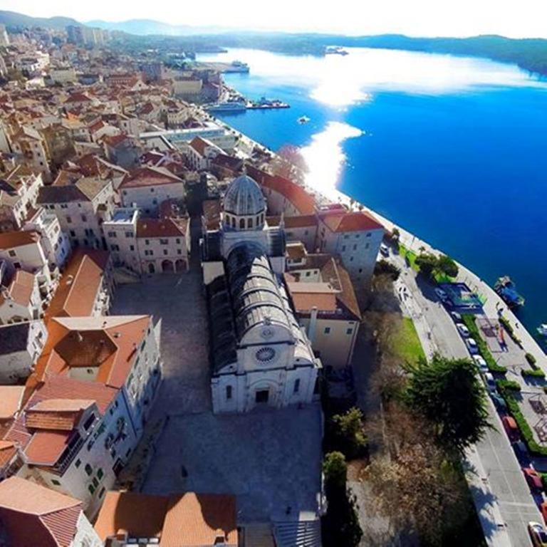 Apartments Villa Korina Бродарика Екстериор снимка