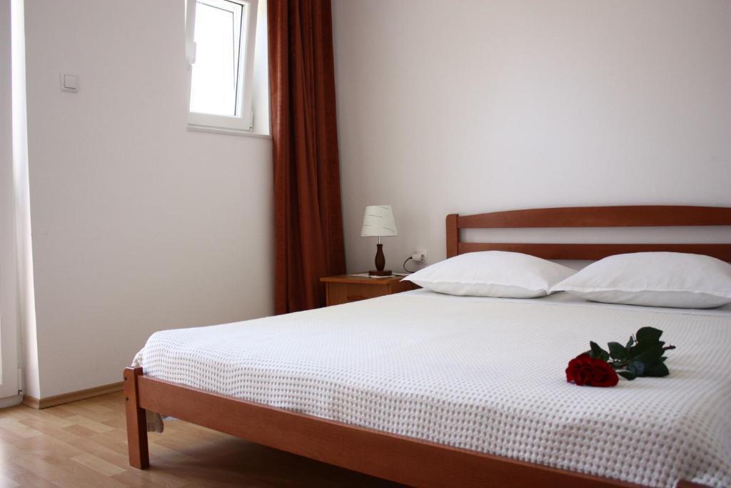 Apartments Villa Korina Бродарика Стая снимка
