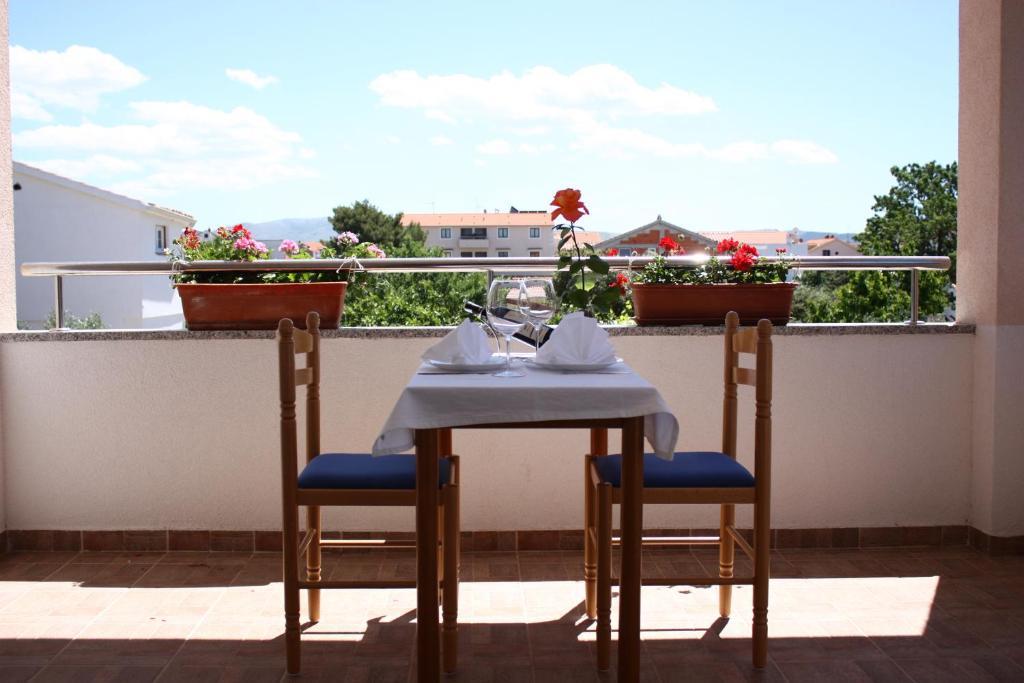 Apartments Villa Korina Бродарика Стая снимка