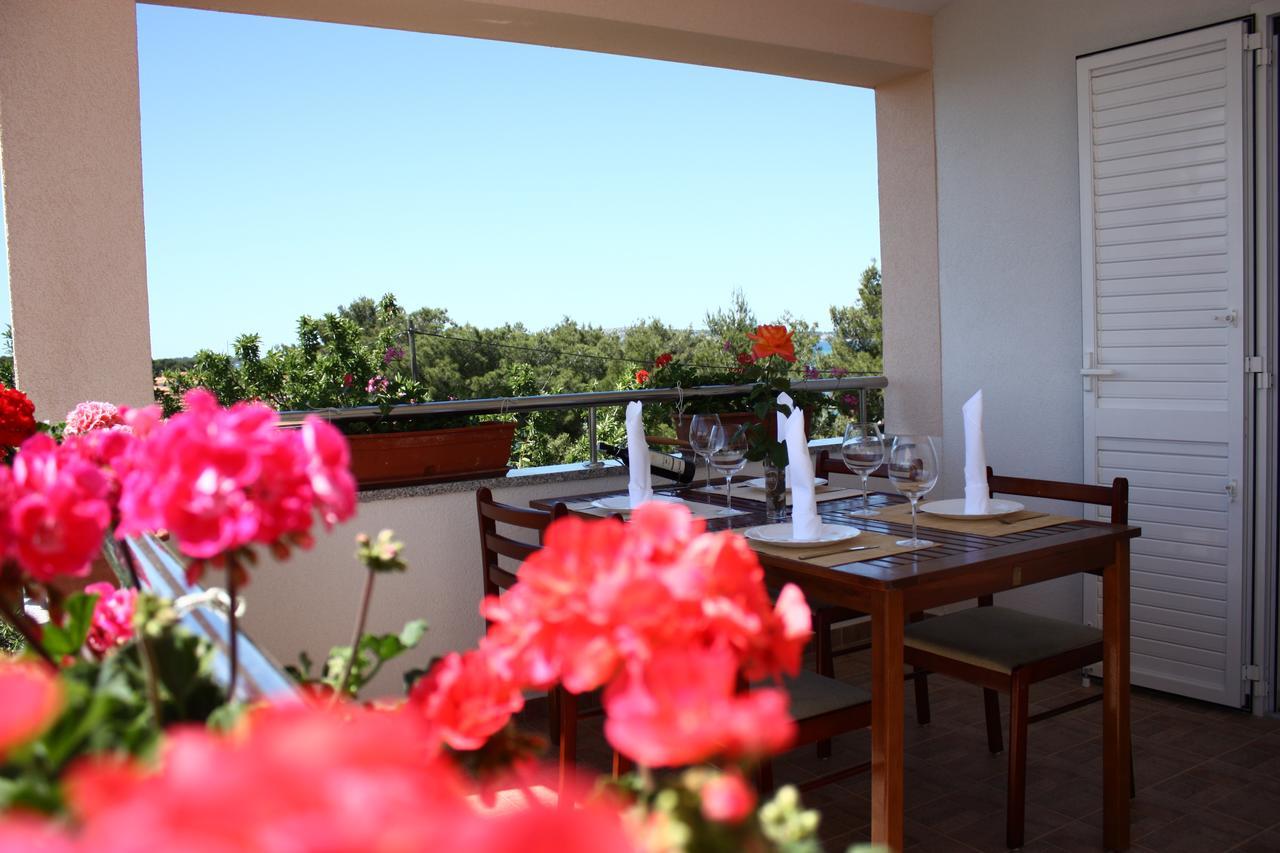 Apartments Villa Korina Бродарика Екстериор снимка