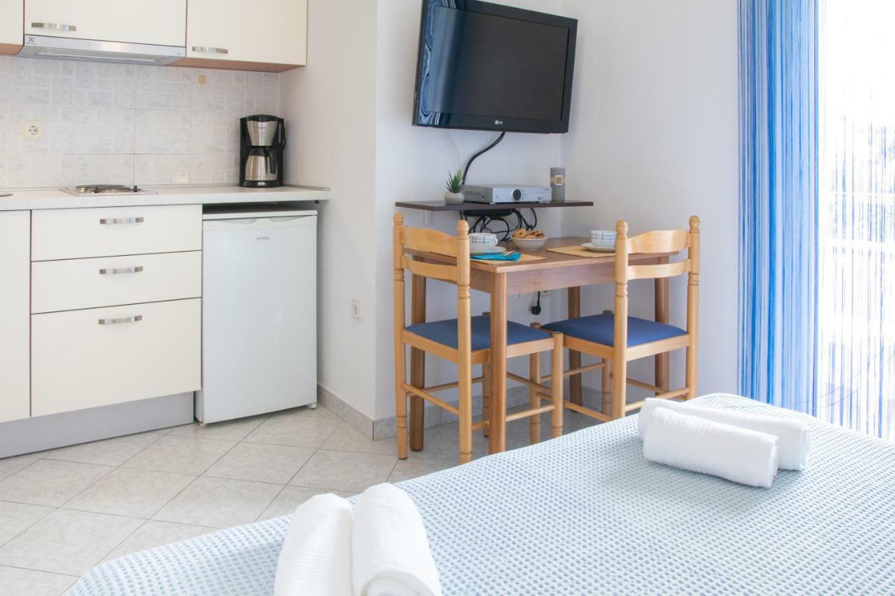 Apartments Villa Korina Бродарика Екстериор снимка